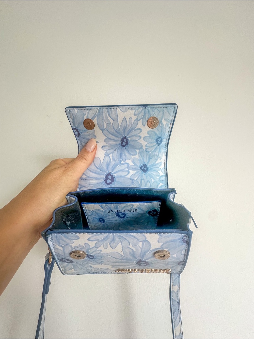Jacquemus Le Chiquito Floral Mini Top-Handle Bag in Light Blue - Picture 3 of 3